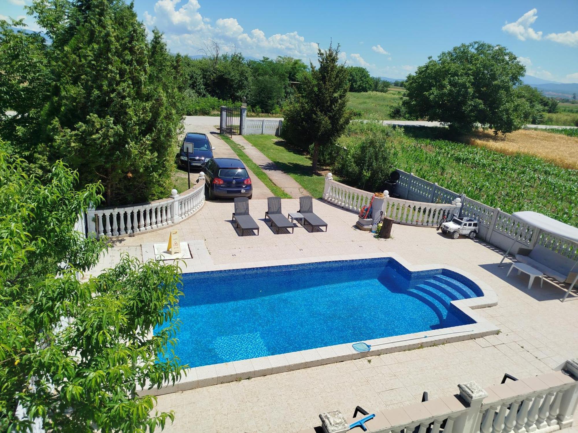 V & V Villa Lalince Exterior foto